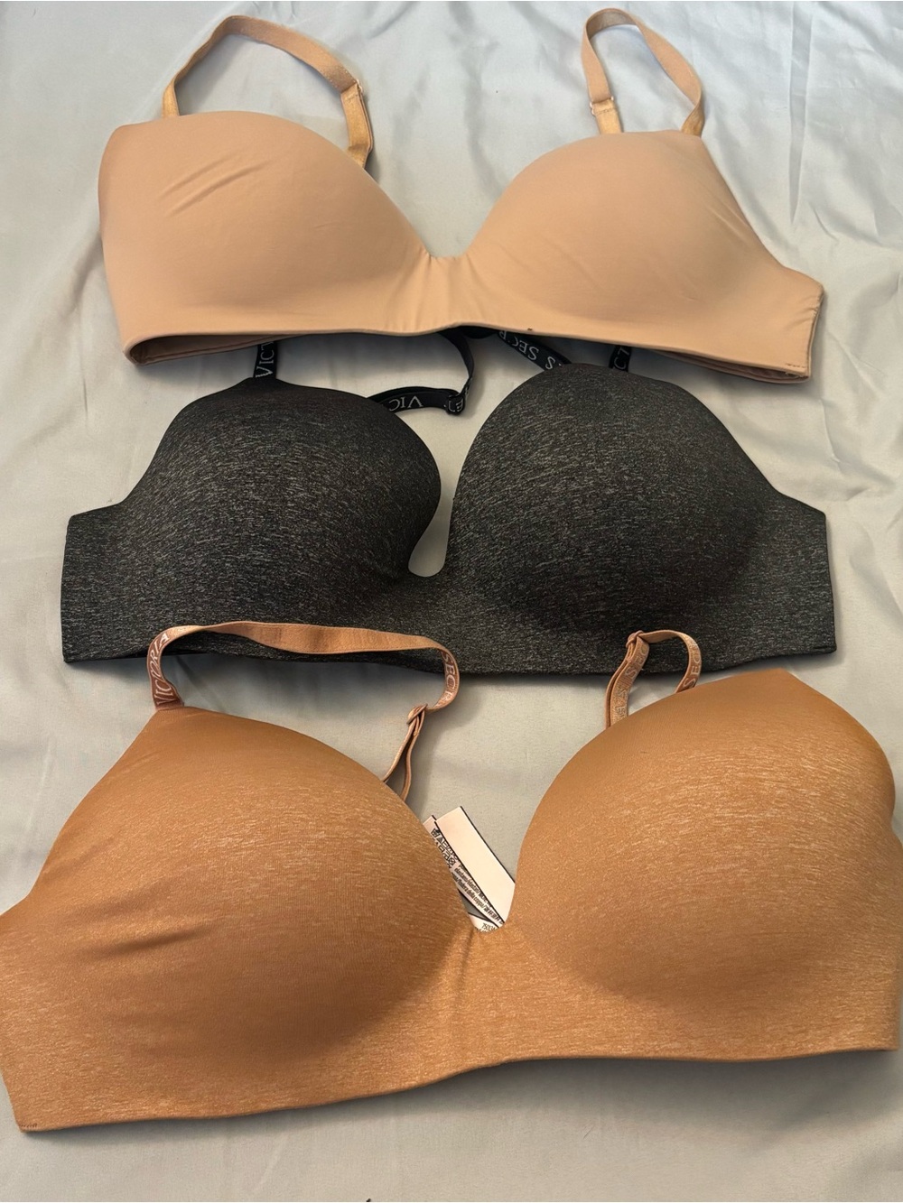 Victorias Secret T Shirt Bras Lot 3 Nude Charcoal 36D Wireless Lightly Lined